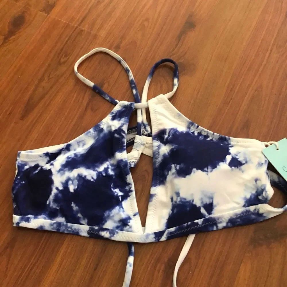 NWT Cupshe Blue and white tie-dyed halter bikini top strappy M￼